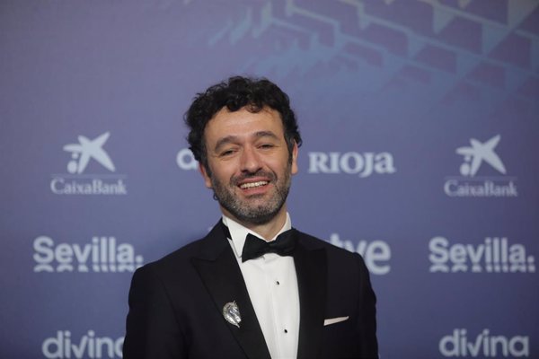 Sorogoyen anuncia en la Mostra que su serie 'Los años nuevos' irá al cine: 