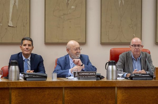 ERC y Sumar instan a Tezanos a que el CIS pregunte por la monarquía igual que lo hace sobre la 