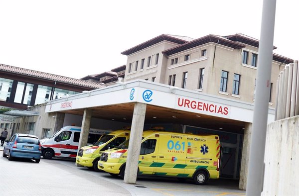 Desalojado un edificio en Santander por un incendio, con dos evacuados por inhalación de humo