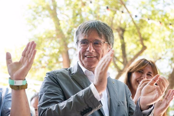 PSOE y Puigdemont se reúnen en Suiza para tratar de reconducir las relaciones