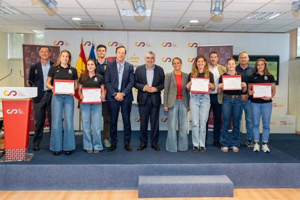 12 jugadoras de la selección española de Rugby 7 forman la primera promoción de 'SpainFirstFellowship'