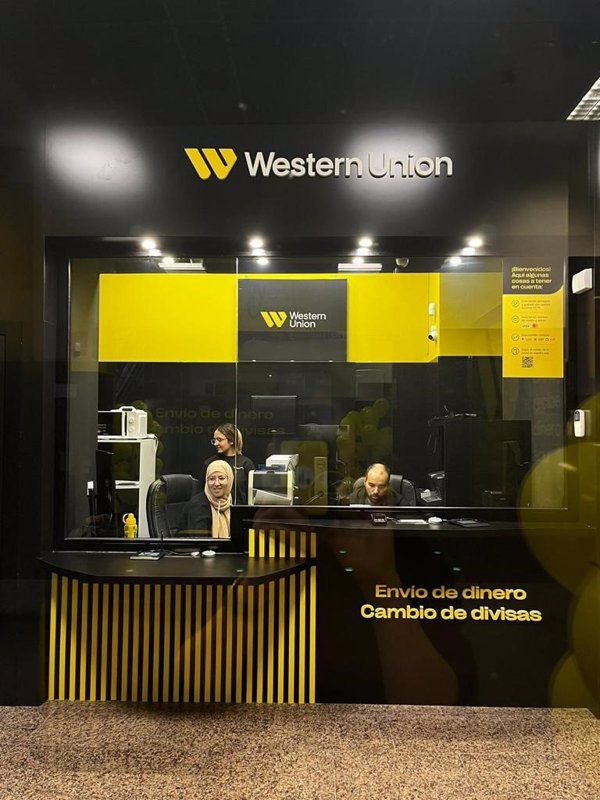 Western Union amplía su red de 'concept stores' y 'hubs' en España con su nuevo centro en Algeciras