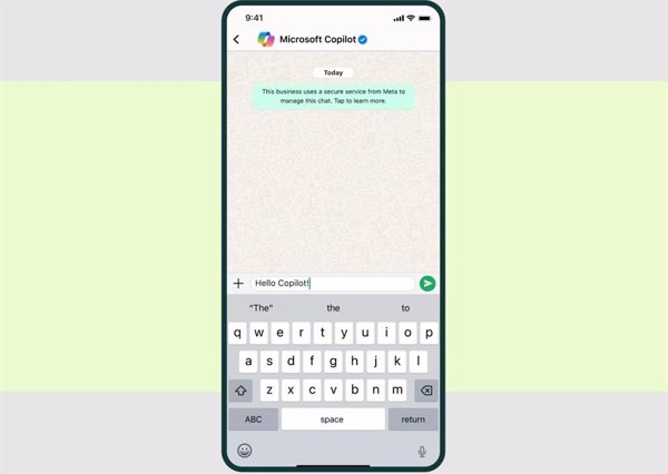 Microsoft lleva Copilot a WhatsApp