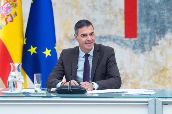 Sánchez habla con la presidenta de Moldavia y le traslada el apoyo de España para su adhesión a la UE