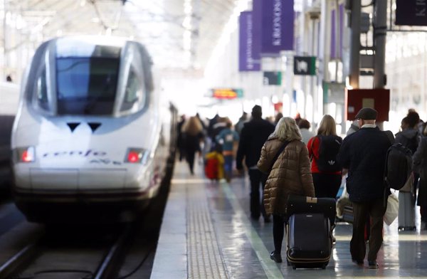 Renfe puntualiza que los Media Distancia Sevilla-Málaga se restablecerán con normalidad este viernes