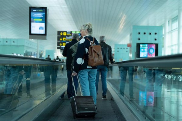 El Aeropuerto de Barcelona desvía 12 vuelos por las lluvias
