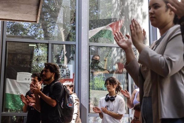 Estudiantes convocan el martes día 12 una huelga en toda España en solidaridad con sus compañeros de Valencia