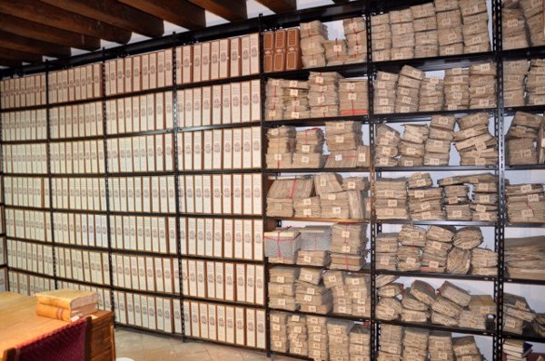 La Biblioteca Nacional de España expone el Archivo del Conde de Orgaz que abarca más de ocho siglos