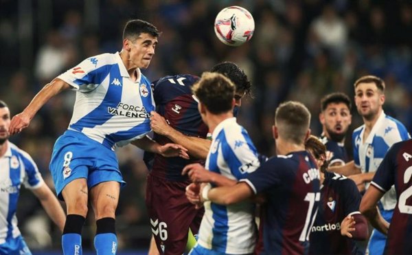 (Crónica) El Deportivo castiga al Eibar en el descuento