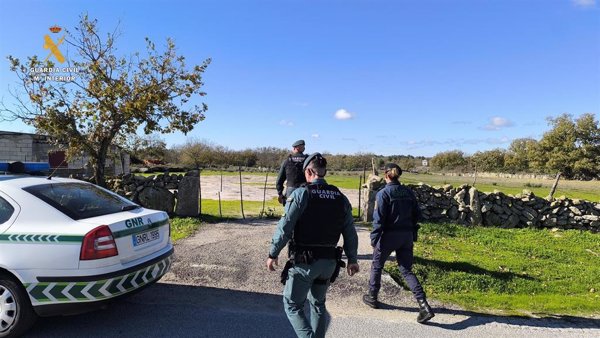 La Guardia Civil y la GNR de Portugal realizan ensayos sobre desapariciones en la zona fronteriza de Salamanca