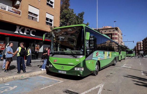 Reactivadas las lanzaderas de autobús desde Valencia hasta Paiporta y Picanya