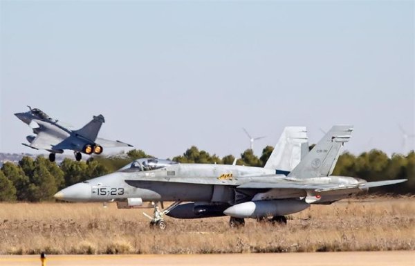 Ejército del Aire alerta a la población de vuelos supersónicos con estampido perceptible en Lorca a partir de este lunes