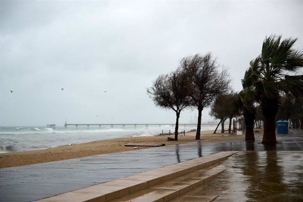 La borrasca Caetano pone en alerta a 18 provincias con vientos de hasta 90 km/h en Tarragona