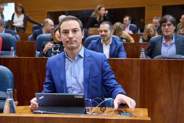 Cargos del PSOE de Madrid ven a Lobato sentenciado y le piden que dimita antes del Congreso Federal