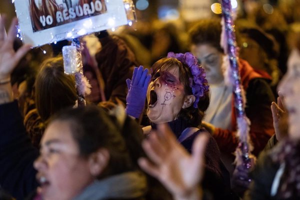 Comisión 8M reúne a miles de personas en Madrid: 