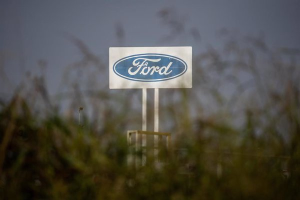 Ford Almussafes retoma dos turnos de producción de vehículos el lunes tras terminar el ERTE por la DANA