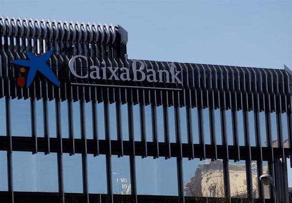 CaixaBank ejecuta casi el 16% de su recompra de acciones en la segunda semana de su nuevo programa