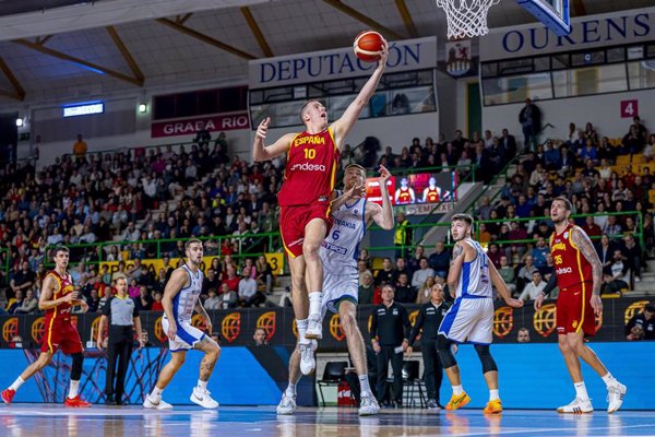 La selección masculina de baloncesto cierra el 2024 en el sexto puesto del ranking FIBA