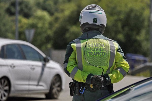 Un hombre se fuga tras un accidente con una mujer muerta y tres menores heridos en Guadahortuna (Granada)