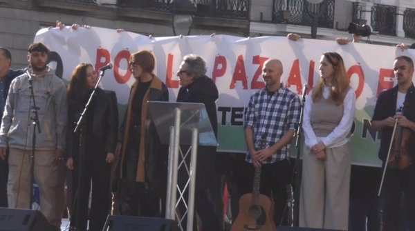 Una concentración en la Puerta del Sol de Madrid exige el alto el fuego inmediato y permanente en Palestina y Líbano