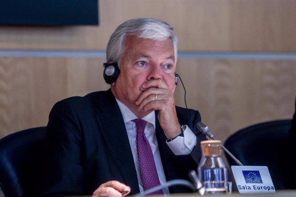 La Policía belga registra dos viviendas del excomisario de Justicia Didier Reynders por blanqueo de dinero