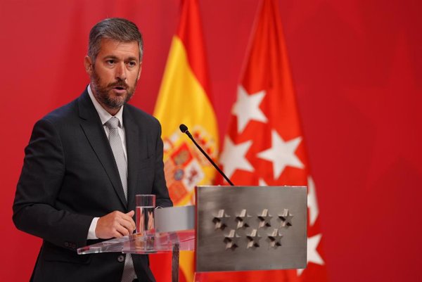 Aprobado el 'cheque canguro' para contratar a personas empleadas del hogar de la Comunidad de Madrid