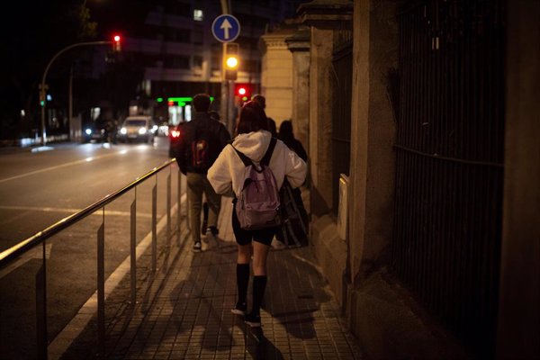 Sindicatos educativos catalanes piden recursos para una atención más personalizada tras el TIMSS