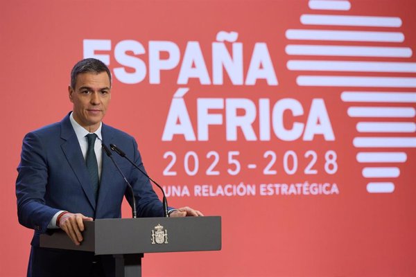Sánchez lanza la Estrategia España-África para abrir