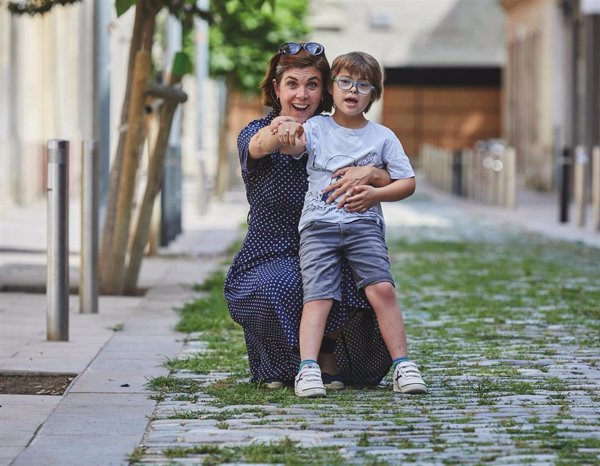 La 23 edición del calendario solidario Talita reúne a niños y jóvenes con discapacidad con rostros famosos