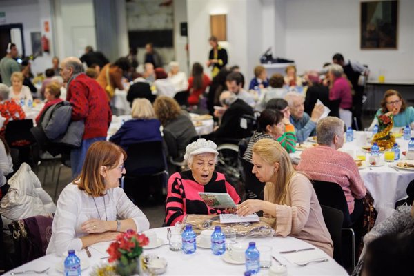 Belén viviente, bingo navideño y más: estas son las actividades en las residencias de Sanitas Mayores para Navidad