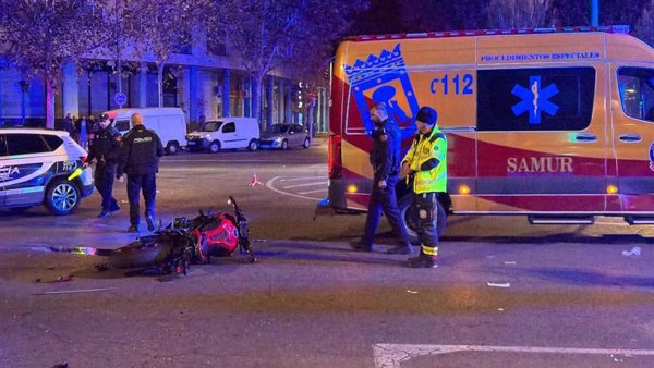 Un atropello grave, un choque de moto y coche y la explosión de un patinete, lo más relevante anoche en Madrid