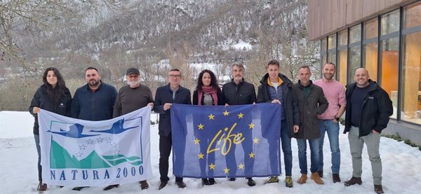 Junta CyL, Fundación Oso Pardo, y ayuntamientos de Laciana y Alto Sil (León) impulsan acciones para coexistir con el oso