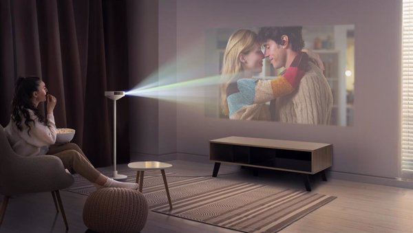 LG presenta un proyector 4K de tiro ultracorto y un modelo '3 en 1' para el hogar