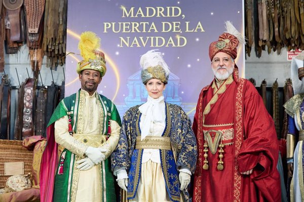 La Cabalgata de Reyes de Madrid recorre este domingo el centro con 12 carrozas y un cortejo de 1.500 personas