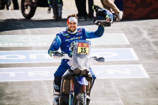 El piloto español Lorenzo Santolino gana la tercera etapa del Dakar en motos