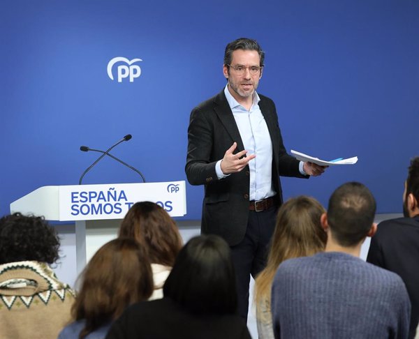 El PP dice que actuará en todos los frentes contra ley del PSOE que limita acusación, sin descartar salir a la calle