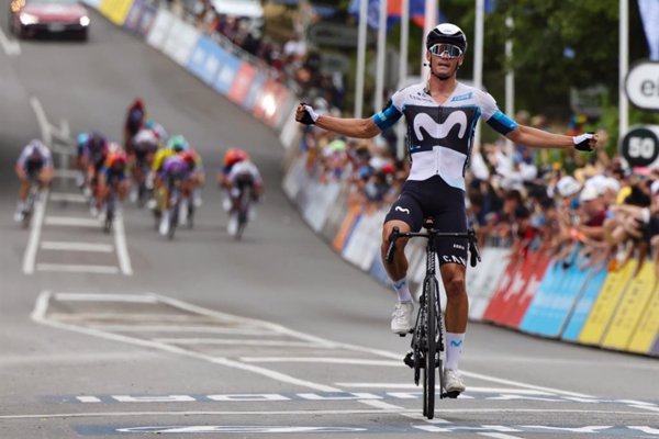 El español Javier Romo gana la tercera etapa y lidera el Tour Down Under