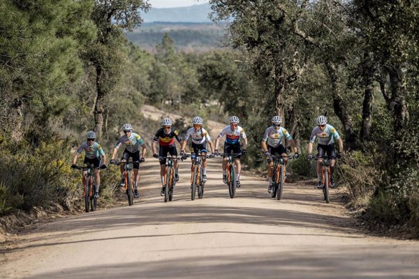 El BUFF-MEGAMO, con el checo Martin Stosek, aspira a volver a ser el mejor en maratón de MTB en 2025