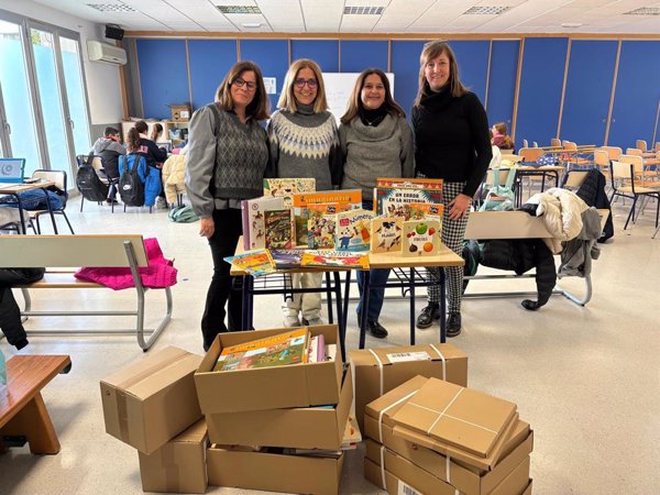 El programa 'Reconstruir sin ladrillos' de Fundación SM apoya con libros y formación a colegios e IES tras la dana