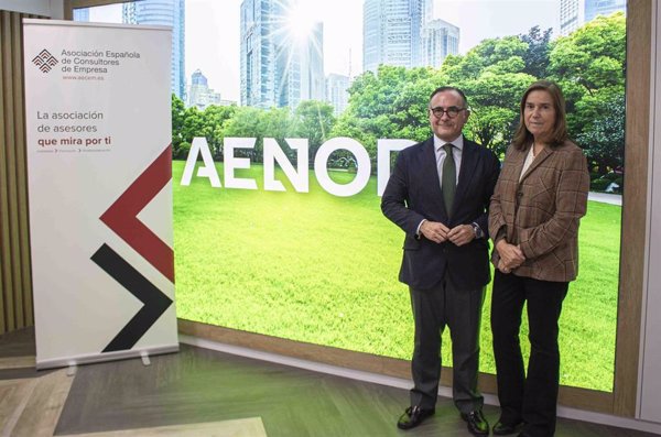 Aenor y Aecem impulsan la certificación de la Norma UNE 420001 en asesoría para 