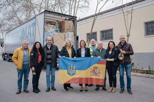 Castellón coordina el envío de un tráiler con 19 toneladas y media de ayuda humanitaria a Ucrania