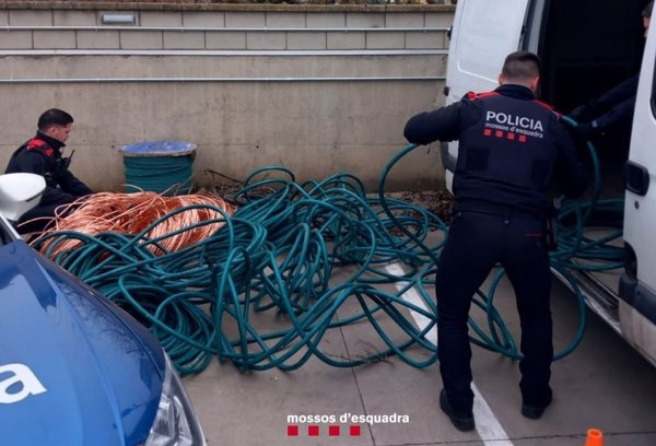 Los Mossos detienen a seis personas en Cervera (Lleida) por un presunto robo de cobre