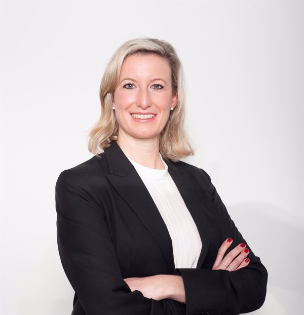 Grupo Lufthansa nombra a Julia Hillenbrand nueva vicepresidentea de Ventas para Europa, Oriente Medio y África