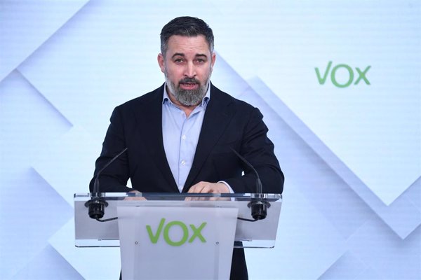 Abascal reitera que recurrirá la exclusión de Vox de la JEC aunque 