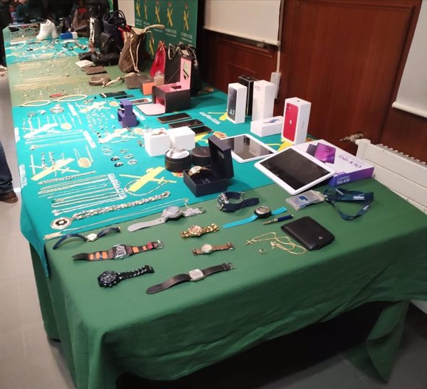 Desarticulada una banda itinerante y muy activa acusada de robar en 40 chalés de municipios de Madrid