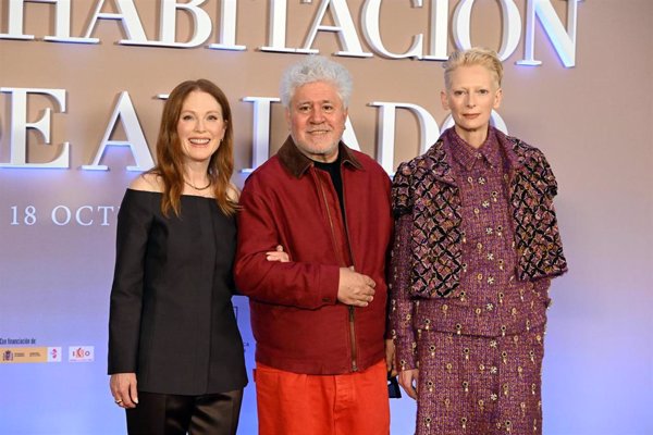 Almodóvar no asiste a los Goya por 