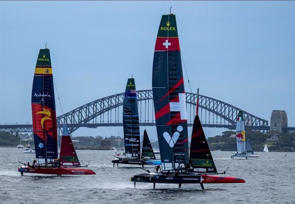 El equipo español de SailGP arranca sexto en Sídney