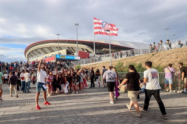 Multan con 30.000 euros a tres aficionados por agredir a dos seguidores rojiblancos tras el Atlético-Bratislava