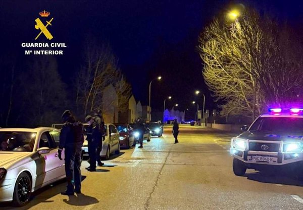 La Guardia Civil impide una 'kedada' de 150 vehículos en Soria que se organizó por redes sociales