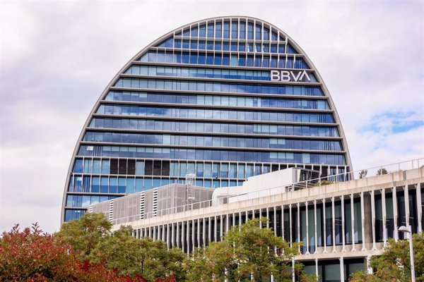 Fitch Ratings revisa la perspectiva del rating de BBVA a 'positiva'